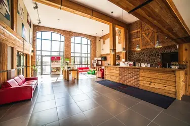 Zimmer mit Balkon im Zalesie Mazury Active Spa — komfortable Erholung